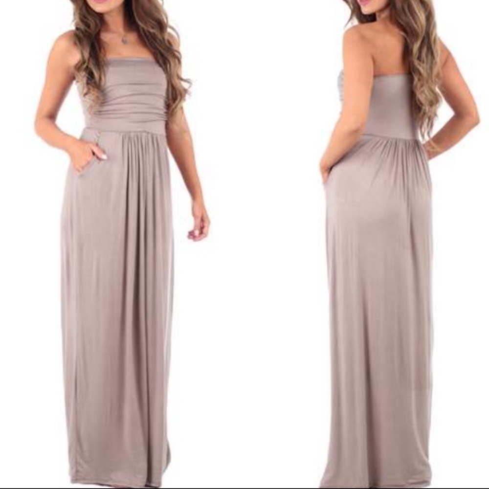 Elegant Strapless Ruched Maxi Dress with Pockets in Mocha